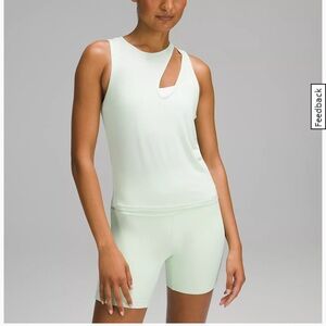Lululemon Shoulder cut out yoga tank top NWT